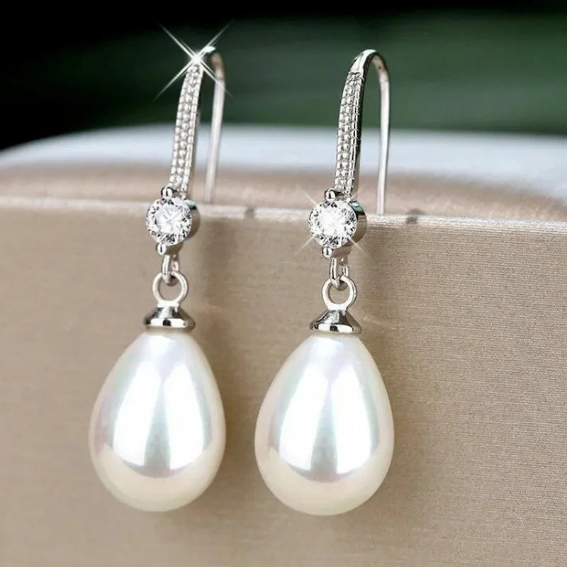2023 Elegant and Fashionable Women's Water Drop Imitation Pearl Earrings Red and White Round Oval Wedding Jewelry Birthday Gifts