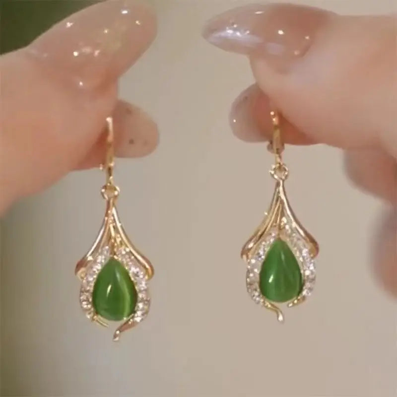 2023 New Fashion Trend Unique Design Elegant Delicate Light Luxury Zircon Green Opal Earrings Women Jewelry Party Premium Gift