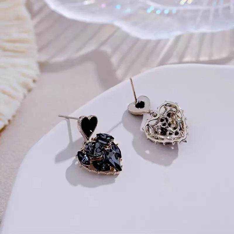 2023 New Fashion Women Black Rhinestone Love Earrings Delicate Sweet Earrings Women Party Birthday Gift Charm Jewelry Gift