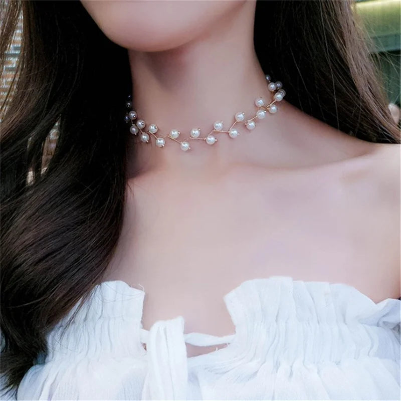 Wu's 2022 Imitation Pearl Clavicle Chain Neckband Simple Short Necklace Women's Jewelry Korean Collar Neckband Wholesale