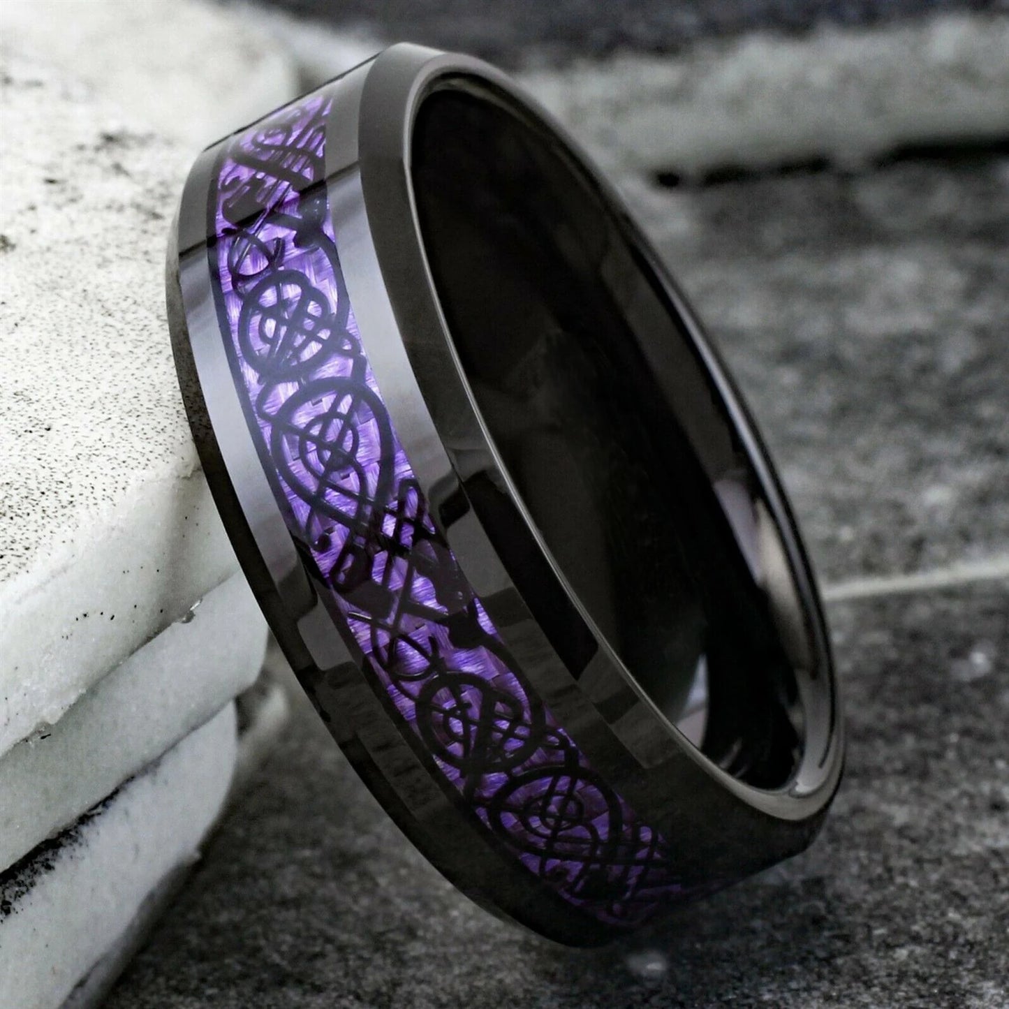 2023 Fashion Men Stainless Steel Dragon Ring Inlay Purple Black Carbon Fiber Ring Wedding Band Jewelry 8MM